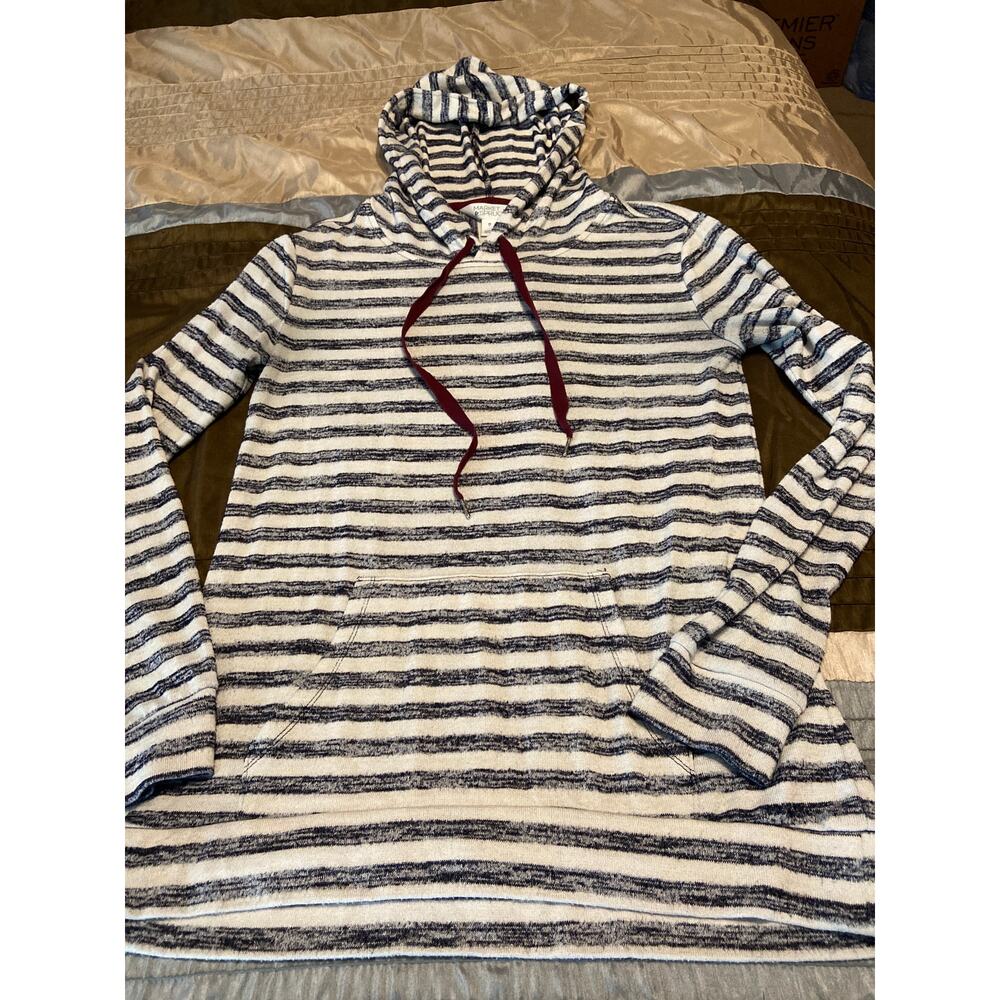 Market and Spruce blue and white stripped hoodie Size XS